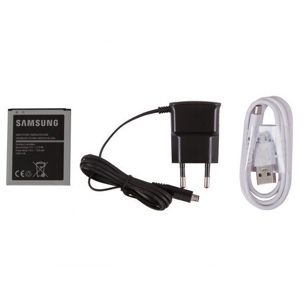 Фото - Смартфон Samsung J120H/DS J1 White