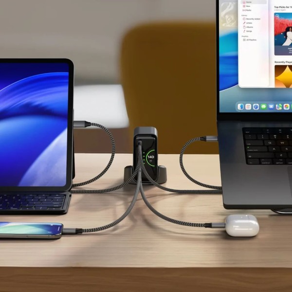 Фото - Мережевий зарядний пристрій Satechi ChargeView 140W Desktop Charger Black (ST-C4CV140C-EU)