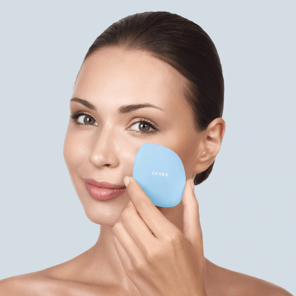 Фото - Щітка для чищення обличчя GESKE Facial Brush 4 в 1 аквамарин (GK000018AQ01)
