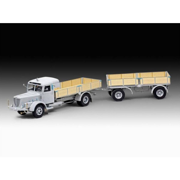 Фото - Набір для моделювання техніки Revell Вантажна машина Büssing 8000 S13 з причепом рівень 5 1:24 (RVL-07580)
