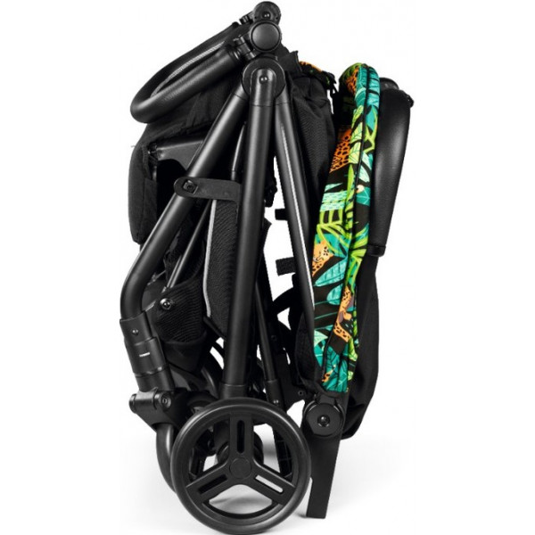 Фото - Коляска прогулочная Peg-Perego Selfie Jaguars (черная с тропическим рисунком)