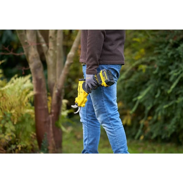 Фото - Секатор акумуляторний Stanley FatMax SFMCPP32M1