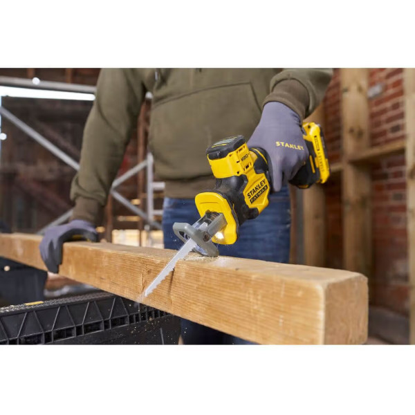 Фото - Пила сабельная Stanley FatMax18В (V20) Li-Ion (SFMCS305B)