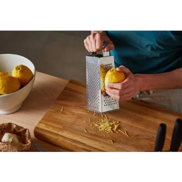 Фото - Терка Fiskars Essential (1065589)