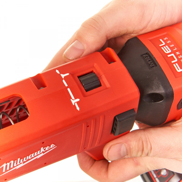 Фото - Шуруповерт Milwaukee M18 FUEL FSGC-202X (4933459199)