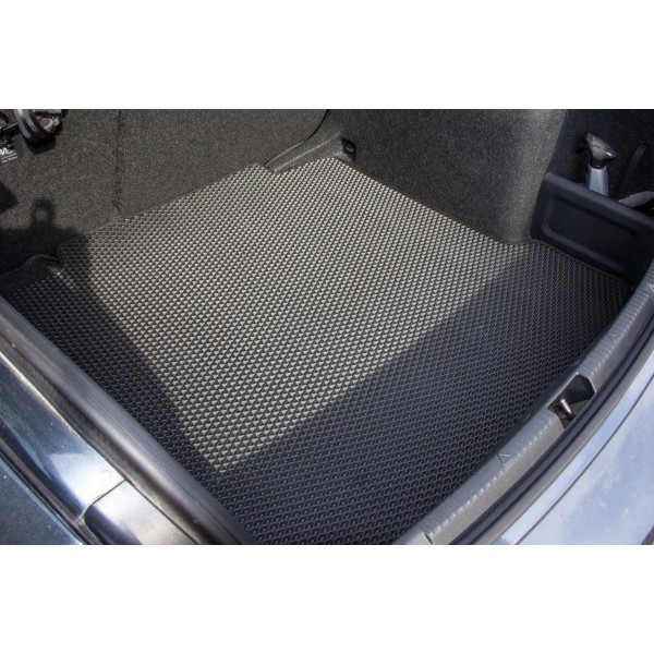 Фото - Килимок з екошкіри в багажник авто EVAtech для Rapid Skoda 2012 1 покоління Liftback EU (SK3219B1BBB)