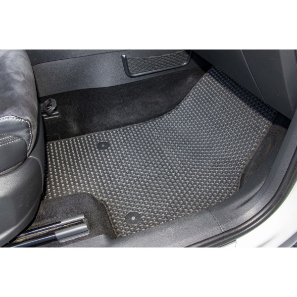 Фото - Коврики из экокожи в салон авто передние EVAtech для Kodiaq (5 seats) Skoda 2016-2021 1 поколение SUV EU (SK32942AJ2AV4BBLB)
