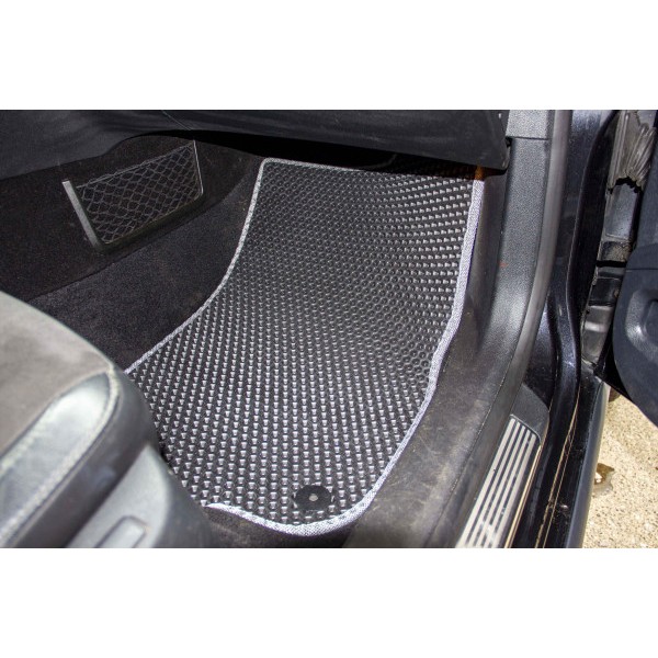 Фото - Коврики из экокожи в салон авто передние EVAtech для Superb (B6) Skoda 2008-2015 2 поколение Sedan EU (SK34430AD2TL4BBB)