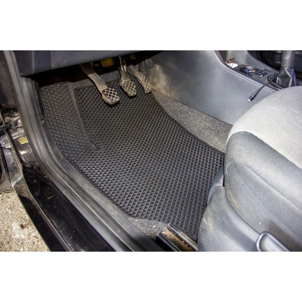 Фото - Килимки з екошкіри в салон авто передні EVAtech для Fabia (5J) Skoda 2007-2014 2 покоління Htb EU (SK3500A2AV4BBB)