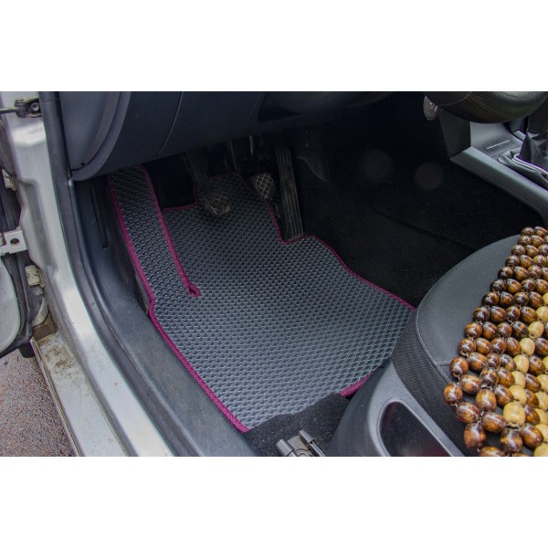 Фото - Килимки з екошкіри в салон авто передні EVAtech для Octavia A5 (MT, 8 clips) Skoda 2004-2013 2 покоління Liftback EU (SK12150A2AV4BBB)