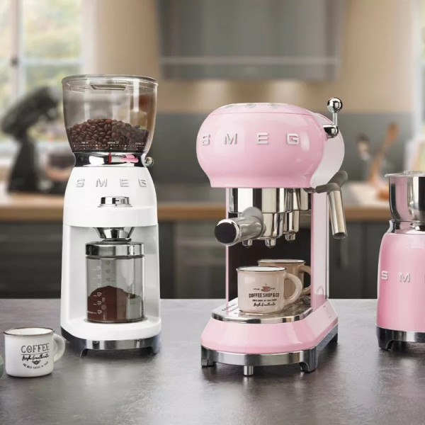 Фото - Кавомолка Smeg CGF01WHEU
