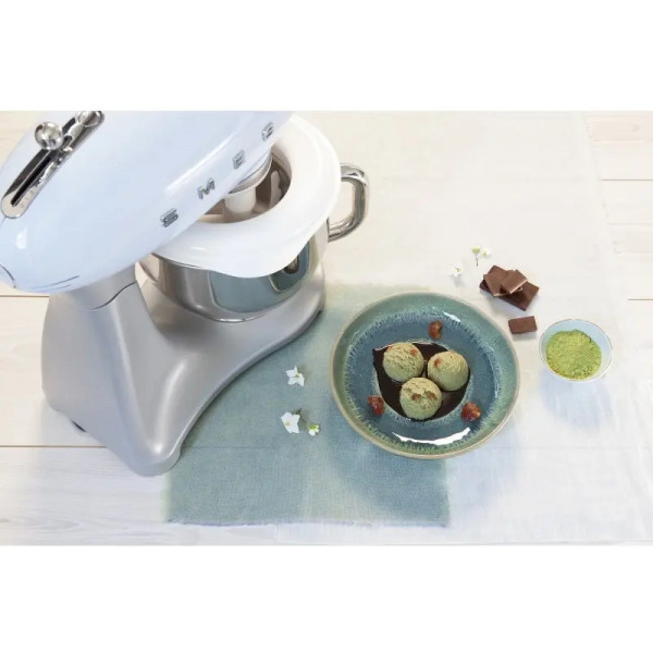 Фото - Кухонная машина Smeg SMF02PBEU
