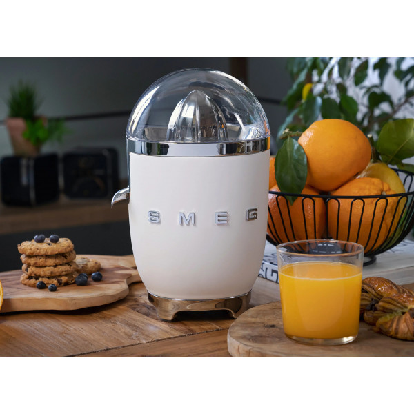 Фото - Цитрус-пресс Smeg CJF11CREU