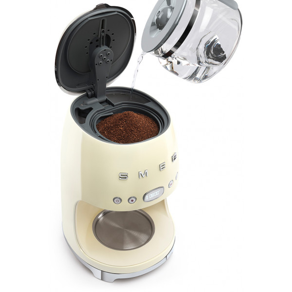 Фото - Кавоварка крапельна Smeg DCF01CREU