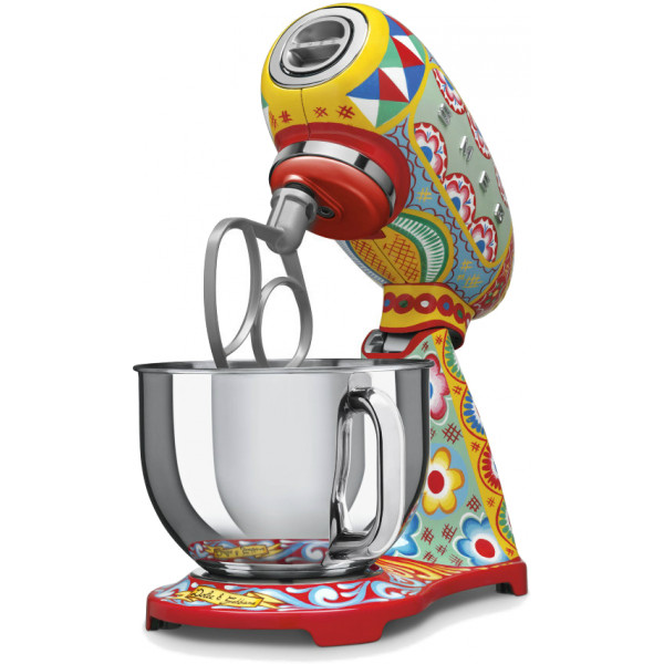 Фото - Кухонная машина Smeg SMF03DGEU