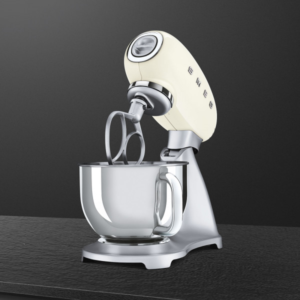 Фото - Кухонная машина Smeg SMF02CREU