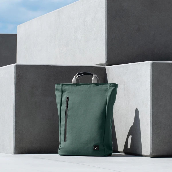 Фото - Рюкзак для ноутбуку Native Union W.F.A Backpack Slate Green (BACKPACK-GRN)