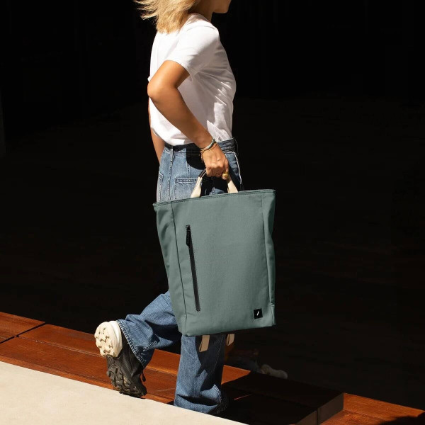 Фото - Рюкзак для ноутбуку Native Union W.F.A Backpack Slate Green (BACKPACK-GRN)