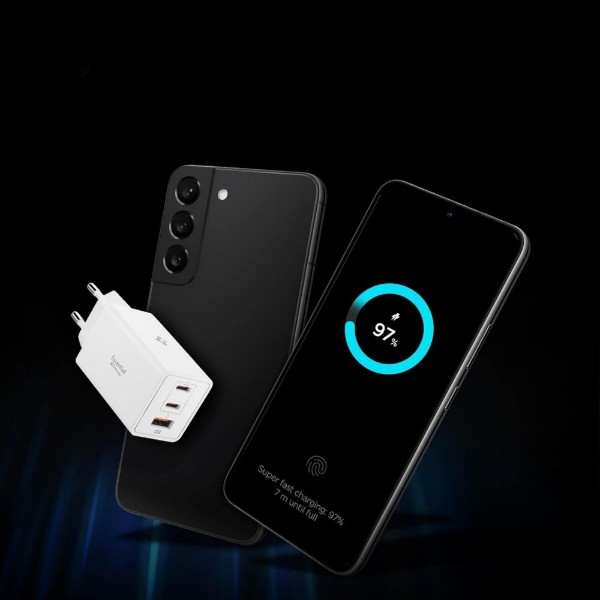 Фото - Мережевий зарядний пристрій Spigen Essential 67W Wall Charger 2Type-C+1Type-A EE673EU white (ACH08710)