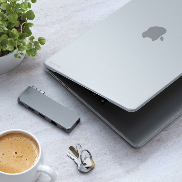 Фото - Чехол-накладка для ноутбука Satechi Eco-Hardshell Case Clear for MacBook Air 13.6" M2-M3 (ST-MBAM2CL)