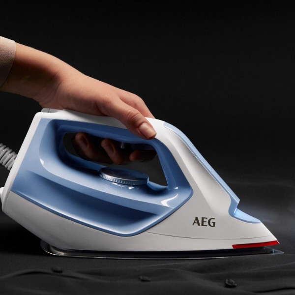 Фото - Праска з парогенератором AEG Delicate 7000 Denim Blue (ST7-1-2DB)