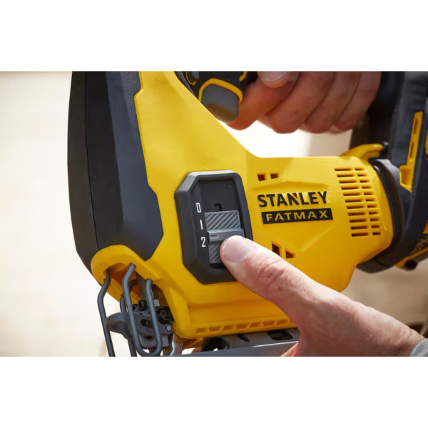 Фото - Электролобзик Stanley FatMax Li-Ion 18В (V20) (SFMCS600B)