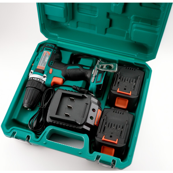 Фото - Дрель-шуруповерт Sturmax CDM3218LB