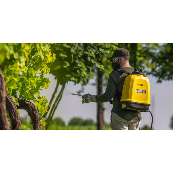 Фото - Обприскувач акумуляторний Stanley SXSPBS12E