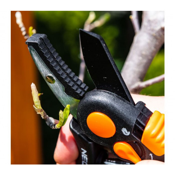 Фото - Ножиці садові Neo Tools 200 мм (15-203)