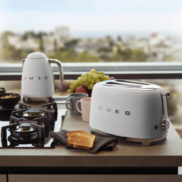 Фото - Тостер Smeg TSF01WHMEU