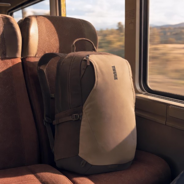 Фото - Рюкзак міський Thule EnRoute 23L TEBP5216 Tinted Taupe/Nuanced Brown (3205503)