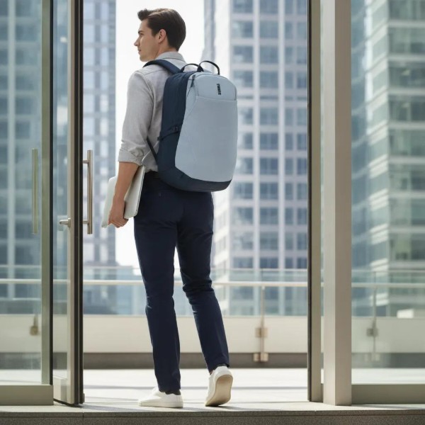 Фото - Рюкзак міський Thule EnRoute 26L TEBP5316 Soft Blue/Darkest Blue (3205508)