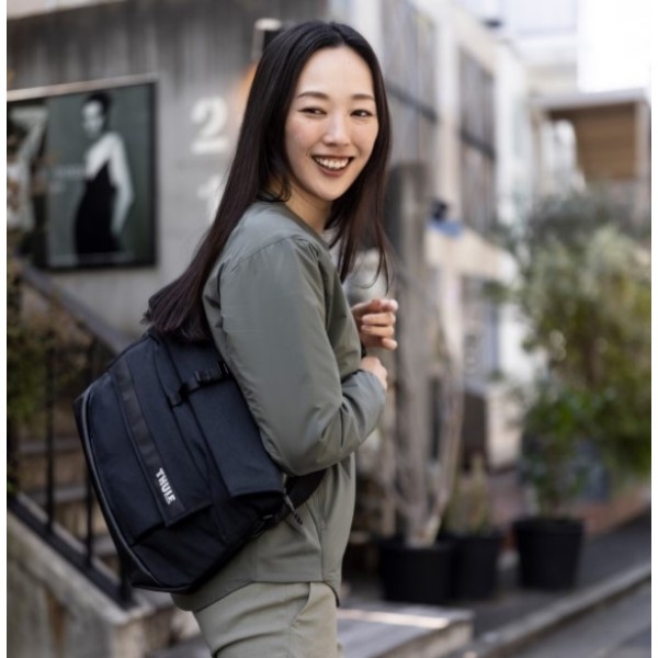 Фото - Сумка для ноутбука Thule Paramount Crossbody 14L PARACB-3114 Black (3205007)