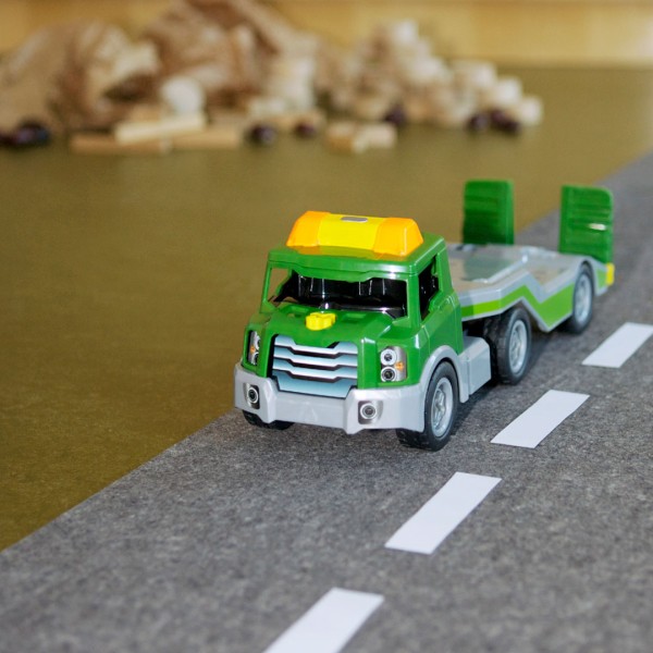 Фото - Наземная строительная техника Klein John Deere - Трактор с транспортером, 1:24 (3908)