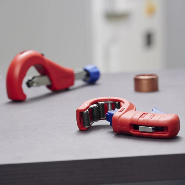 Фото - Труборiз KNIPEX для сталі і кольорових металів (90 31 03 BK)