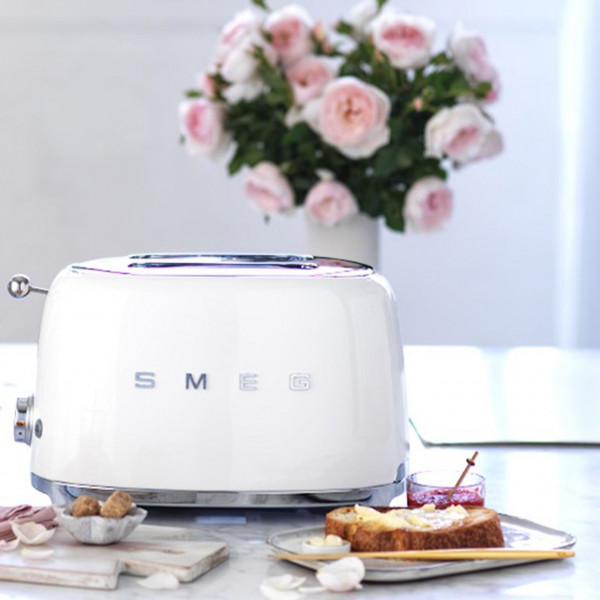 Фото - Тостер Smeg TSF01WHEU