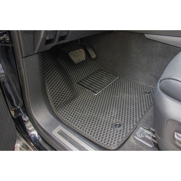 Фото - Коврики из экокожи в салон авто передние EVAtech ECO для Land Cruiser (300) Toyota 2021 1 поколение SUV EU TY42217AD2TL4BBB