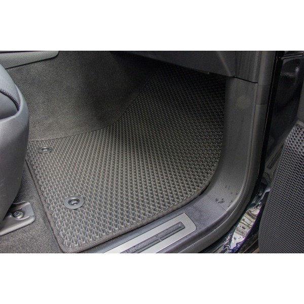 Фото - Коврики из экокожи в салон авто передние EVAtech ECO для Land Cruiser (300) Toyota 2021 1 поколение SUV EU TY42217AD2TL4BBB