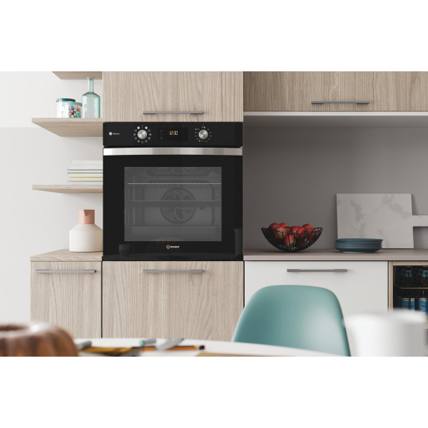 Фото - Духова шафа + індукційна поверхня Indesit IFWS 4841 JH BL+IS 83Q60 NE