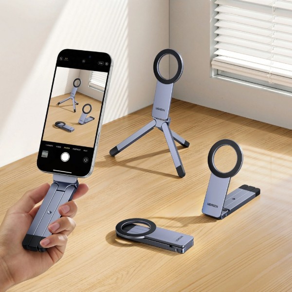 Фото - Подставка для мобильного устройства UGREEN LP962 Magnetic Phone Tripod 360° Rotating Stand Space Grey (75509)