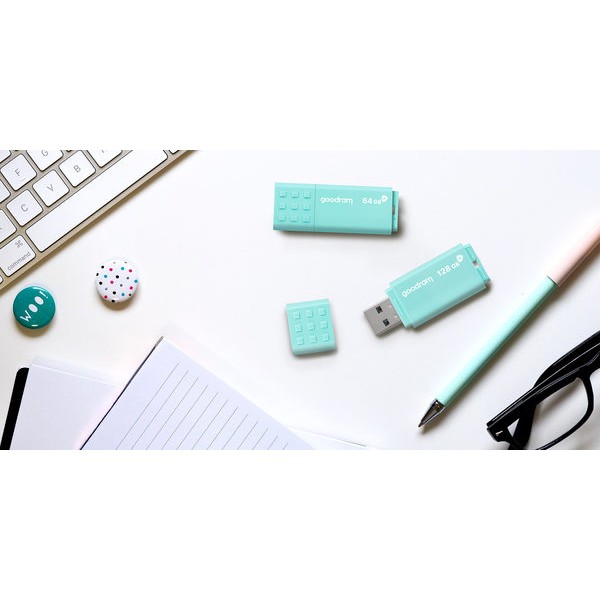 Фото - Флеш USB Goodram UME3 128GB USB 3.0 Care Green (UME3-1280CRR11)