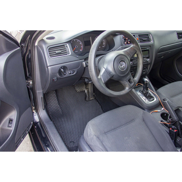 Фото - Коврики из экокожи в салон авто EVAtech ECO для Jetta (VI) AT Volkswagen 2010-2018 6 поколение Sedan EU VW3288CE5AV4BBB