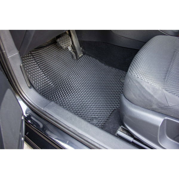 Фото - Коврики из экокожи в салон авто EVAtech ECO для Jetta (VI) AT Volkswagen 2010-2018 6 поколение Sedan EU VW3288CE5AV4BBB