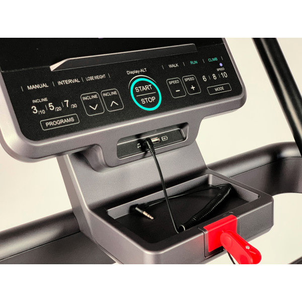 Фото - Беговая дорожка FitLogic CM1802