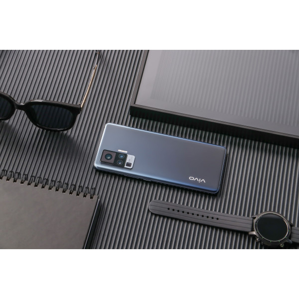 Фото - Смартфон vivo X50 Pro 8/256Gb X50 Pro 8/256Gb Alpha Grey