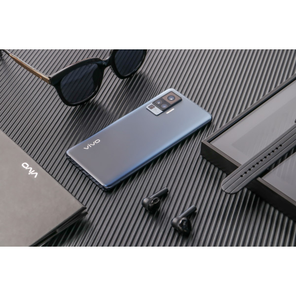 Фото - Смартфон vivo X50 Pro 8/256Gb X50 Pro 8/256Gb Alpha Grey