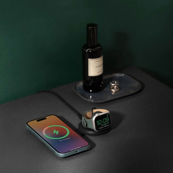 Фото - Беспроводное зарядное устройство Native Union Voyage 2-in-1 Qi2 Wireless Charger Black (VOY-2IN1-WL-BLK)
