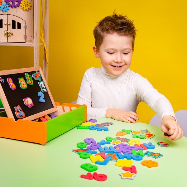 Фото - Настільна гра (5-7 років) Vladi Toys 2 в 1 "Абетка та математика" в дерев'яній коробці  (укр) (VT5411-17)