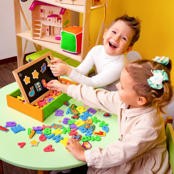 Фото - Настільна гра (5-7 років) Vladi Toys 2 в 1 "Абетка та математика" в дерев'яній коробці  (укр) (VT5411-17)