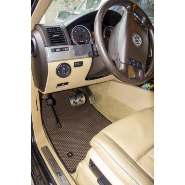 Фото - Коврики из экокожи в салон авто EVAtech ECO для Touareg (7L) Restyling Volkswagen 2006-2010 1 поколение SUV EU (VW11897C5AV8BBB)